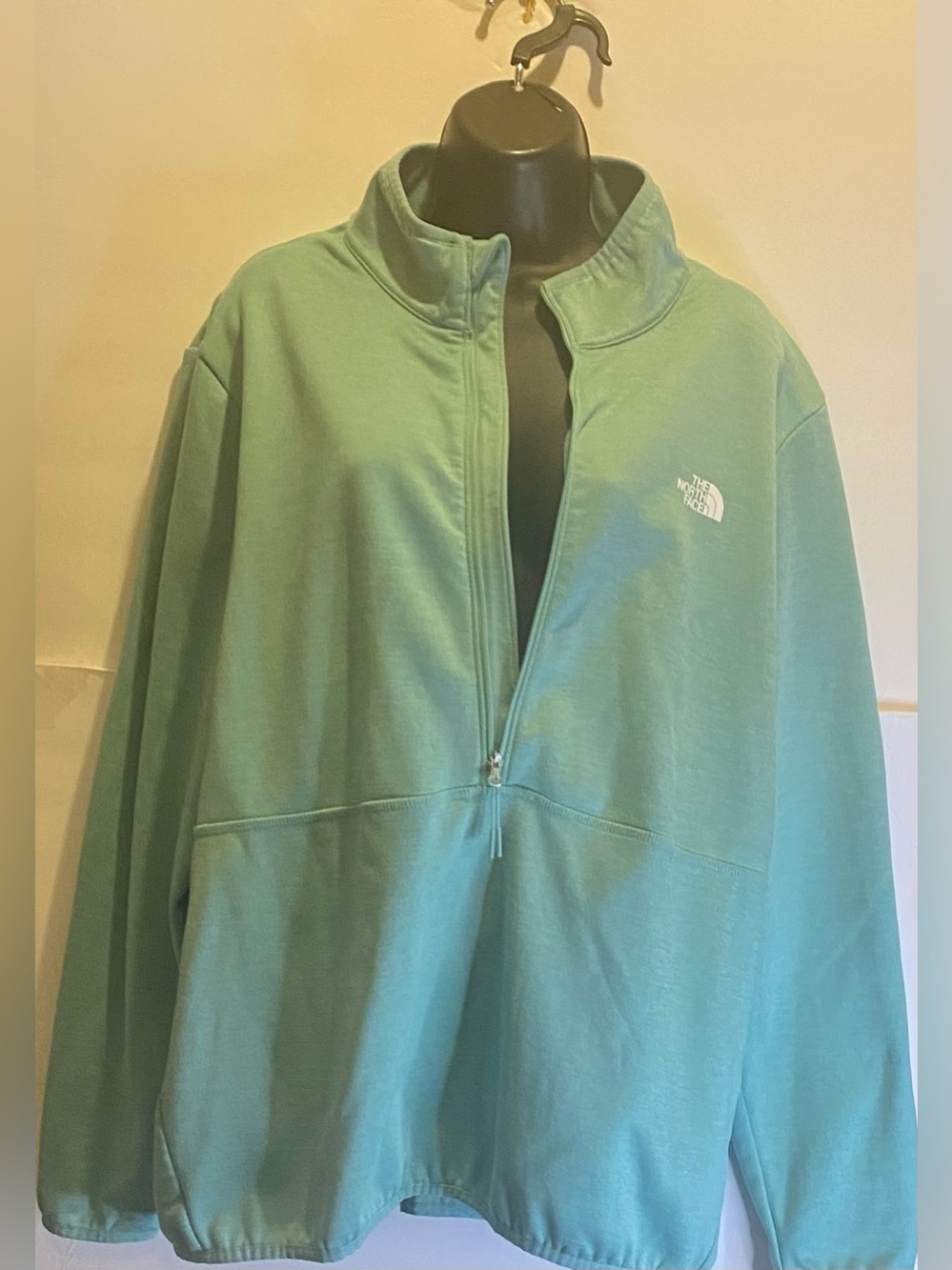 The North Face Women's Mint Green Half-Zip Pullover Jacket